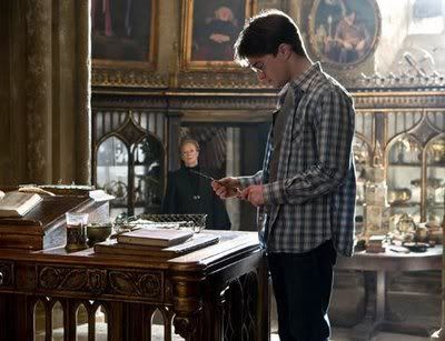 harry potter 7 movie pictures. harry potter 7 movie pictures.