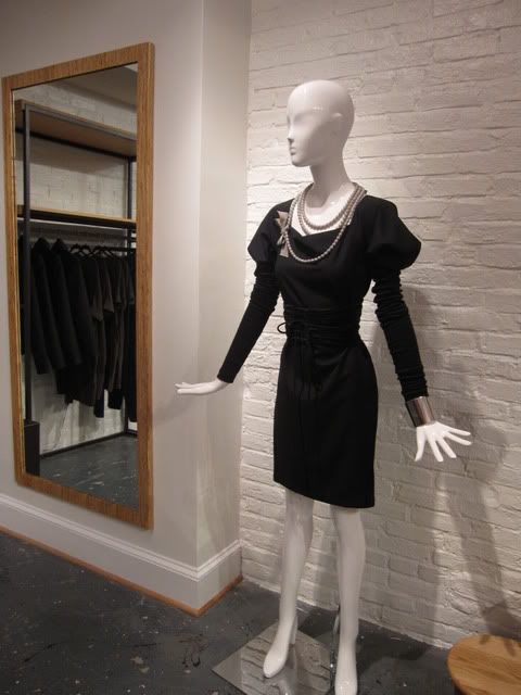 Interior of Hu's Wear in DC @ Dream Sequins