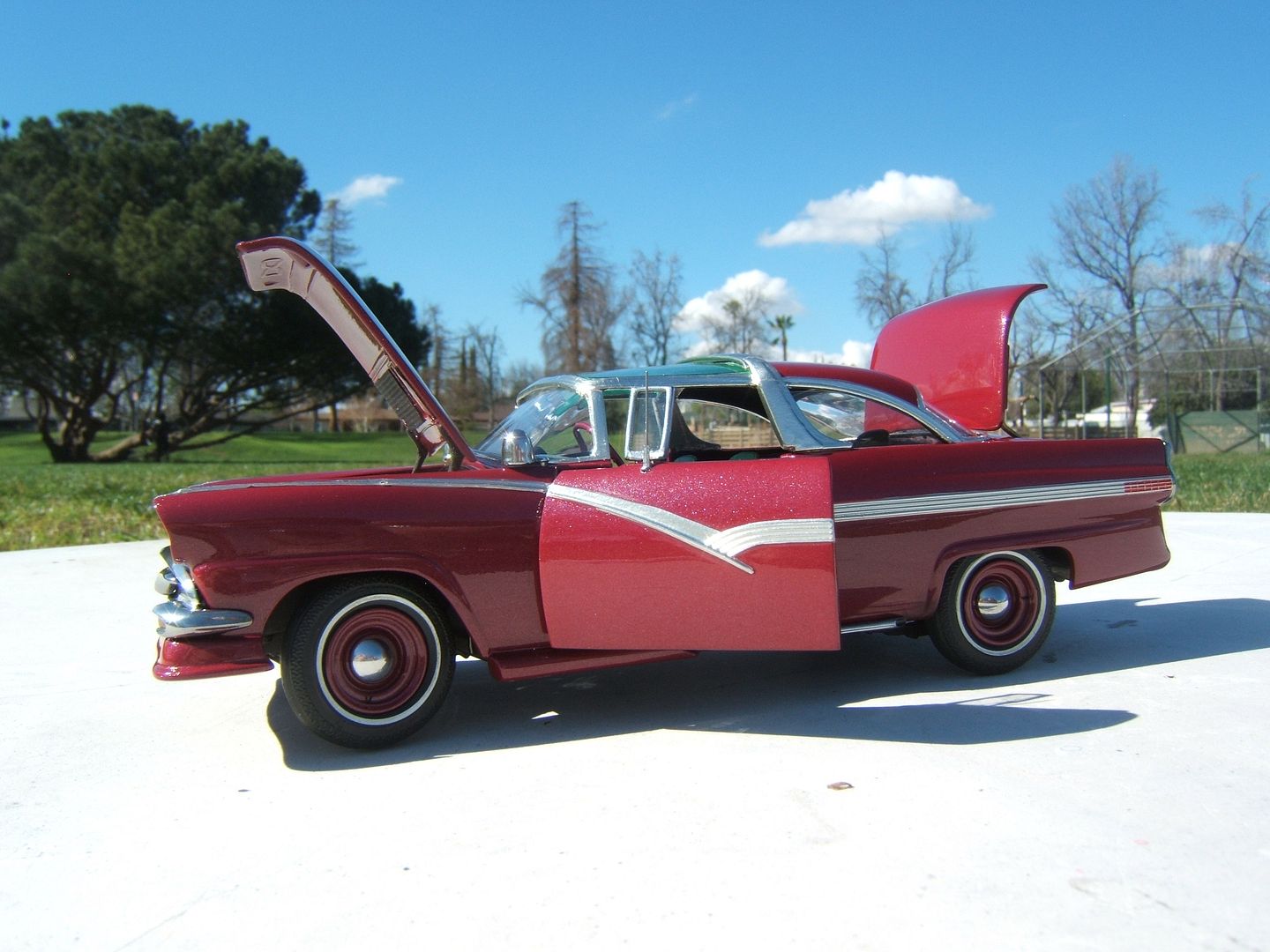 AMT: 1956 Ford Victoria Drag and Custom Version - Model Cars - Model ...